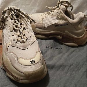 Balenciaga Triple S (EUR 39, US MEN 6) Off White/Beige - Clear sole